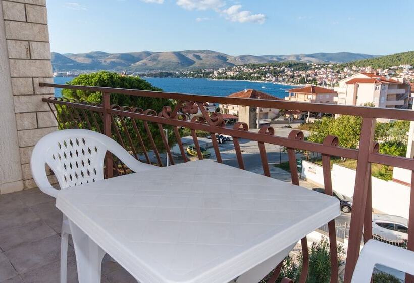 בית מלון כפרי Villa Katarina