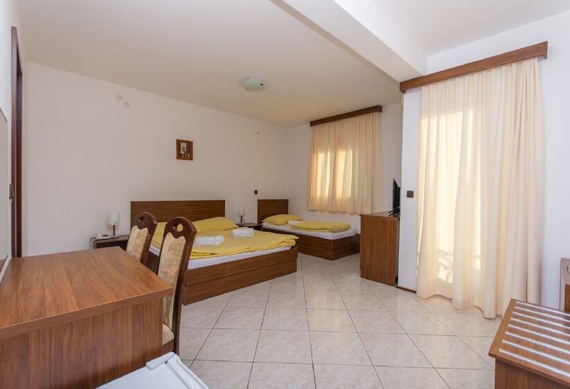 בית מלון כפרי Villa Katarina