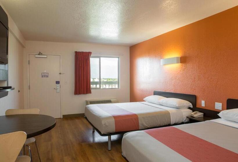 Motel 6 Cutler Bay, Fl