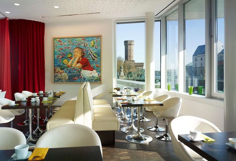 Art Otel Cologne, Powered By Radisson Hotels