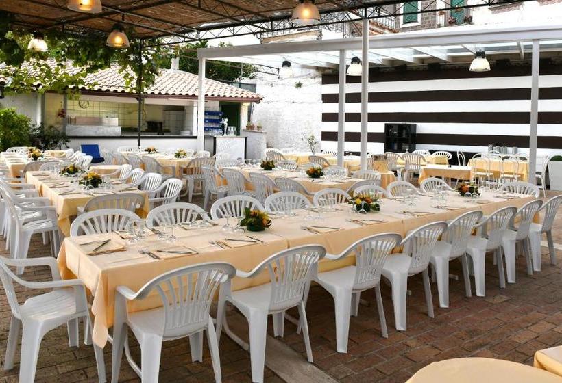 Bed and Breakfast De Maria House