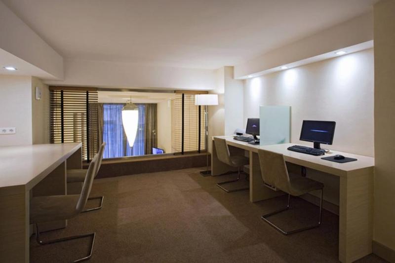 בית מלון כפרי Central