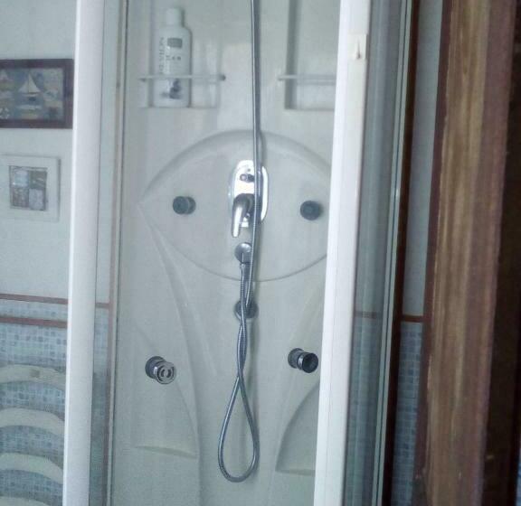 هتل Chez Teresa A Taste D Angleterre