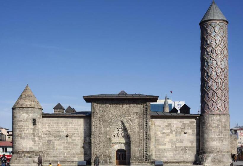 هتل Dedeman Palandoken Ski Lodge