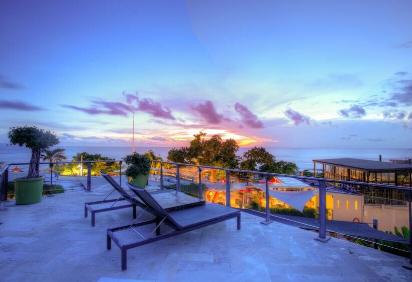 فندق Furamaxclusive Ocean Beach Seminyak Bali