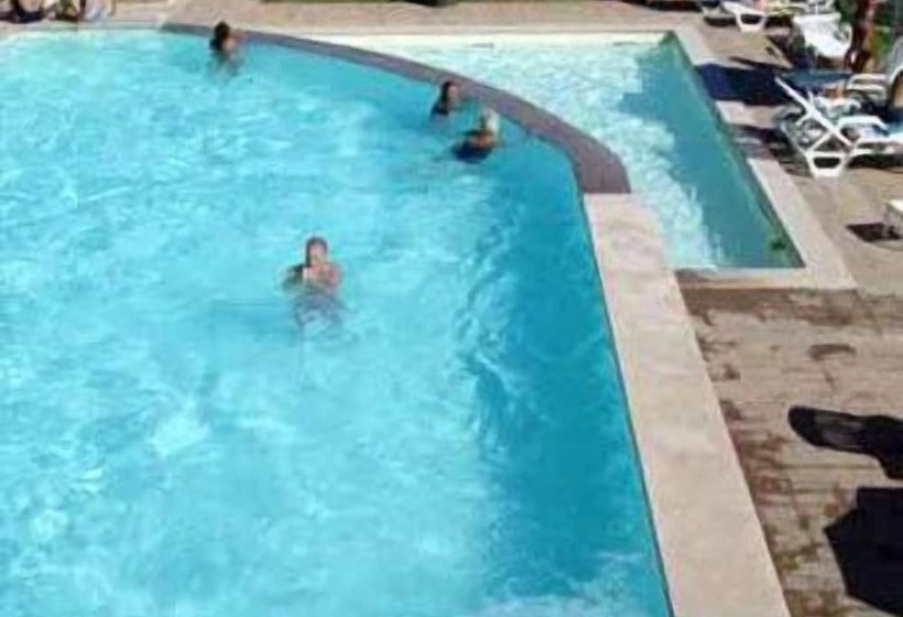 בית מלון כפרי Il Castellaccio