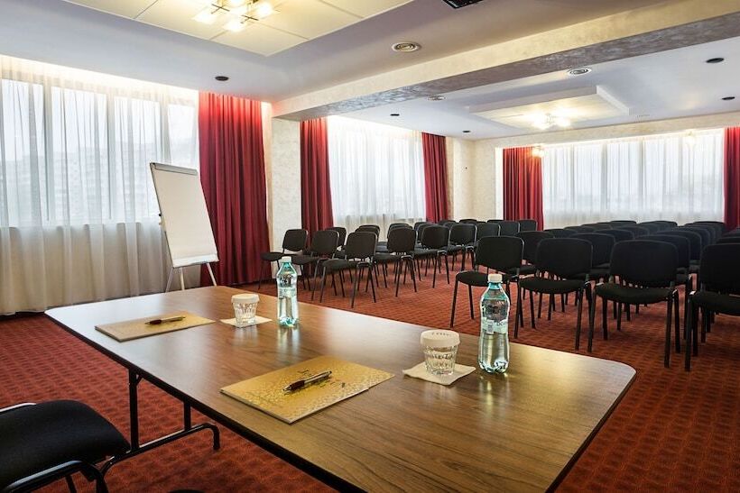هتل Inter Business Bucharest
