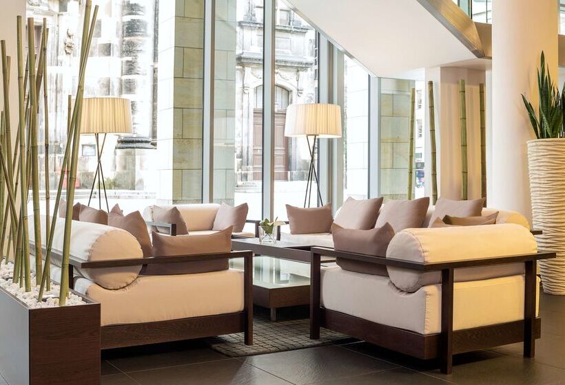 ホテル NH Collection Dresden Altmarkt