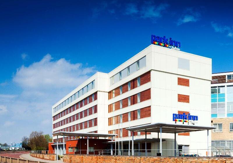 فندق Park Inn By Radisson Peterborough