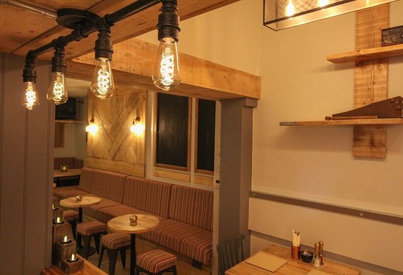 בית מלון כפרי Scarborough Travel And Holiday Lodge