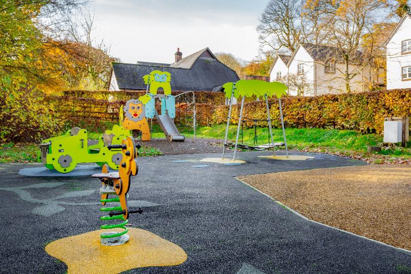 בית מלון כפרי Woodford Bridge Country Club