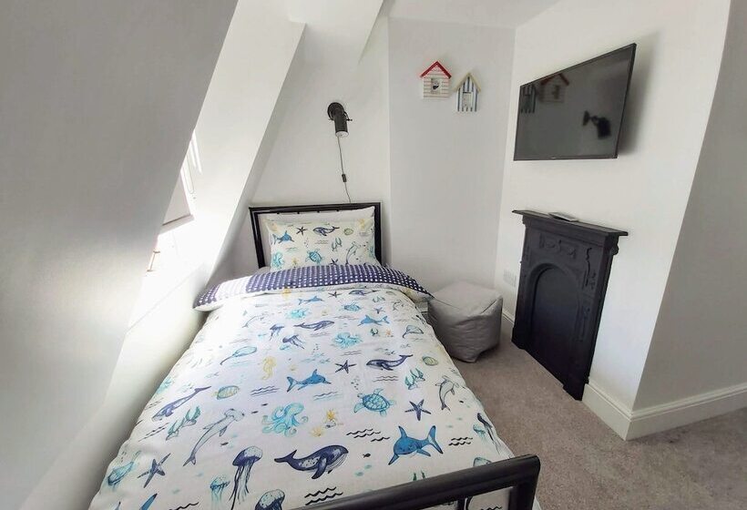 تختخواب و صبحانه Viva Guest House