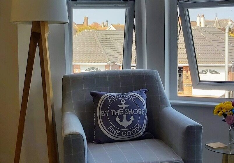 تختخواب و صبحانه Viva Guest House