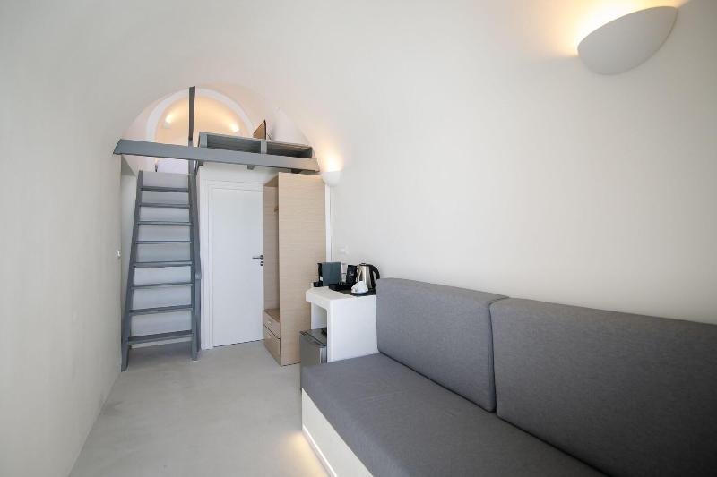 هتل Cilon Suites Santorini
