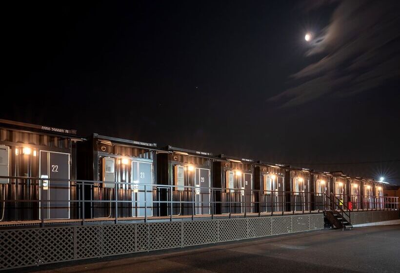 فندق R9 The Yard Isumi