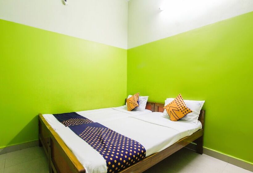 호텔 Spot On 60738 Senaithalaivar Residency