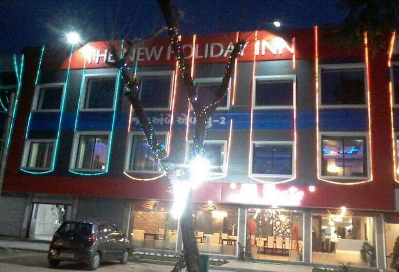 Отель The New Holiday Inn