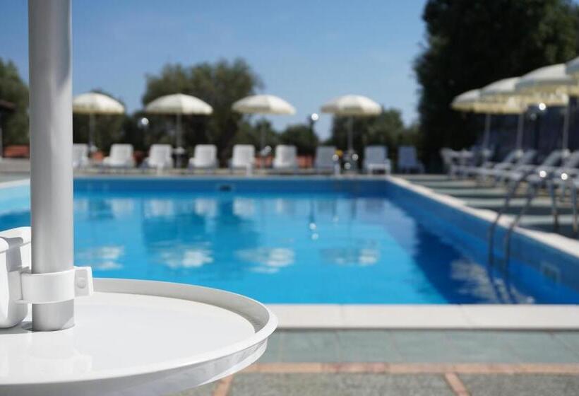 استراحتگاه Cilento Dreams Village