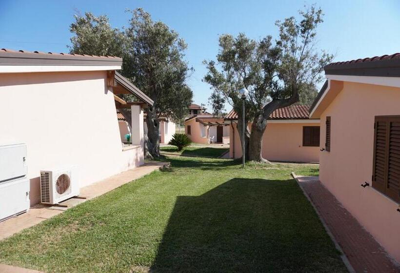 استراحتگاه Cilento Dreams Village