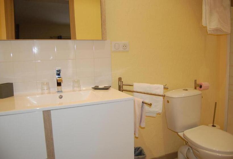 민박 La Ferme De Laupilière