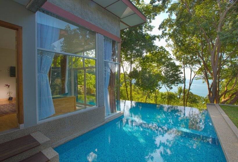 Szálloda Ambong Pool Villas