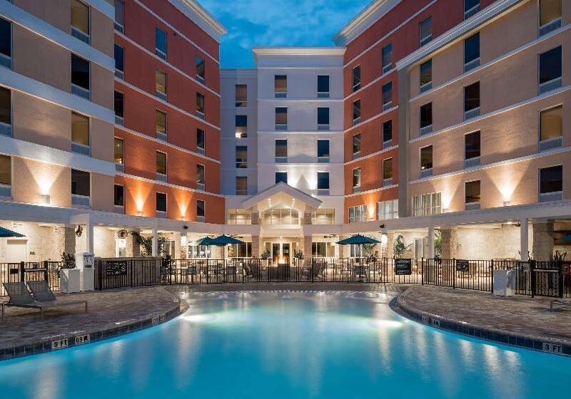 בית מלון כפרי Hampton Inn & Suites Cape Canaveral Cruise Port