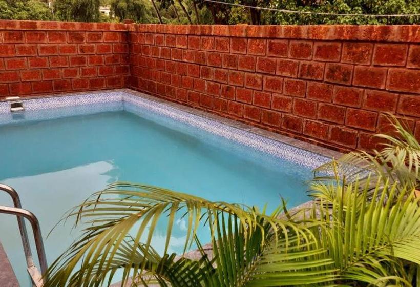אתר נופש Swarg 5bhk Villa Alibaug