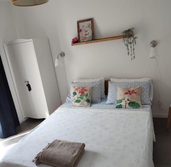 مبيت وإفطار Peonia