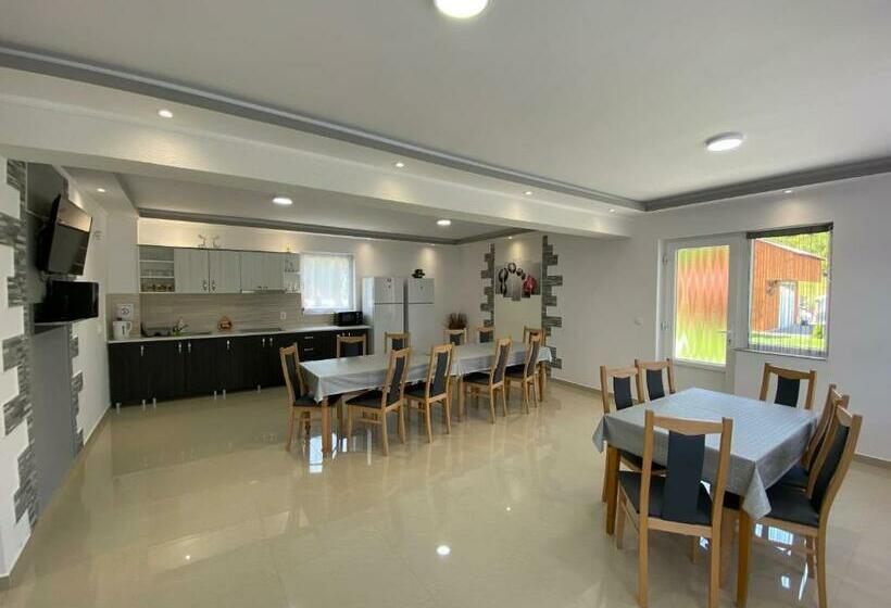 تختخواب و صبحانه Casa Alberto