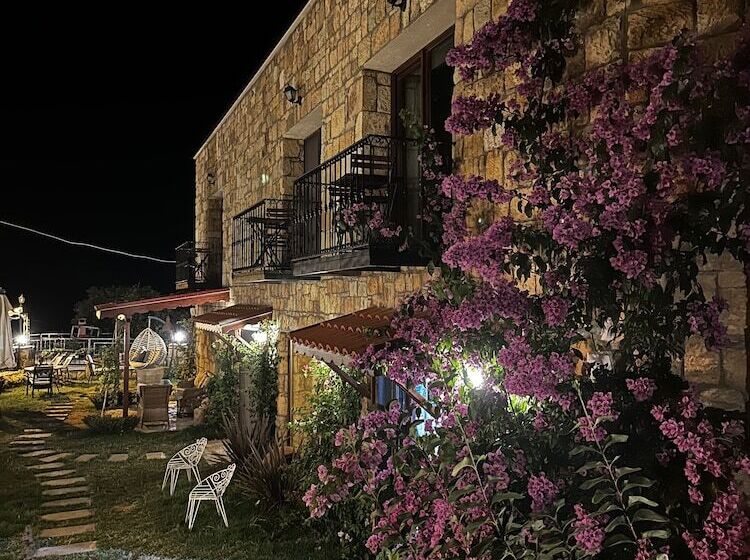 تختخواب و صبحانه Arıklı Han Kazdağları