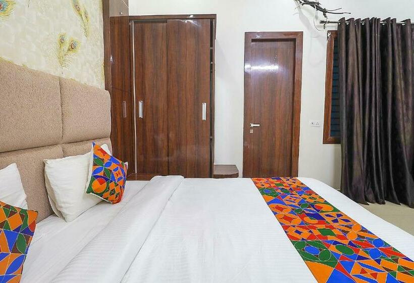 فندق Fab Mohan Palace