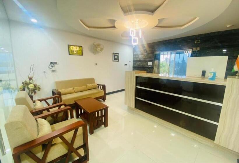 בית מלון כפרי Staymaker Lake Residency