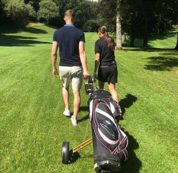 بنسيون La Maison Bleue à 2 Pas Du Lac Du Neuchâtel