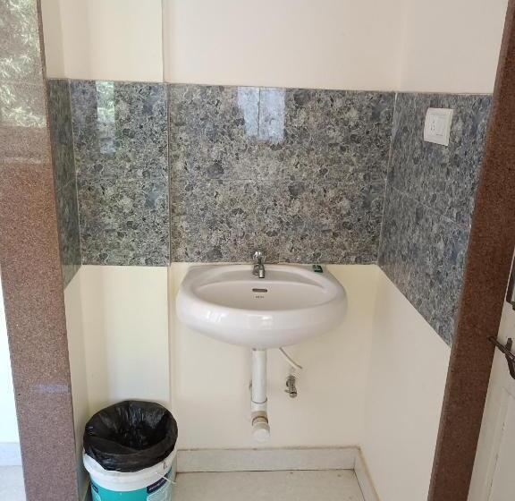 بنسيون Sai Leela Guest House