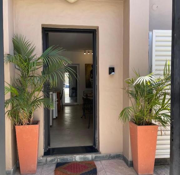 تختخواب و صبحانه Casa De Piedra  Céntrica