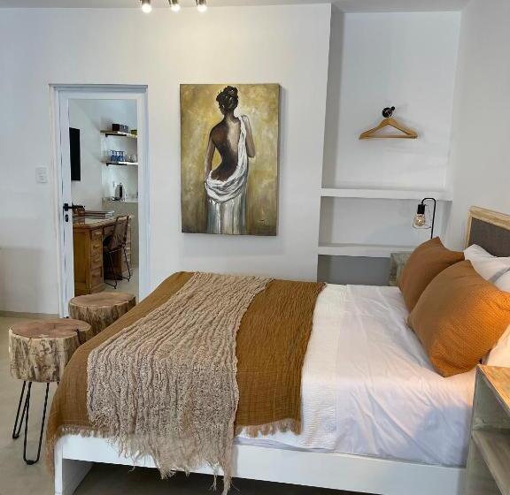 تختخواب و صبحانه Casa De Piedra  Céntrica