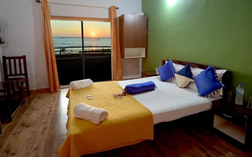 ホテル Aryana Guest House