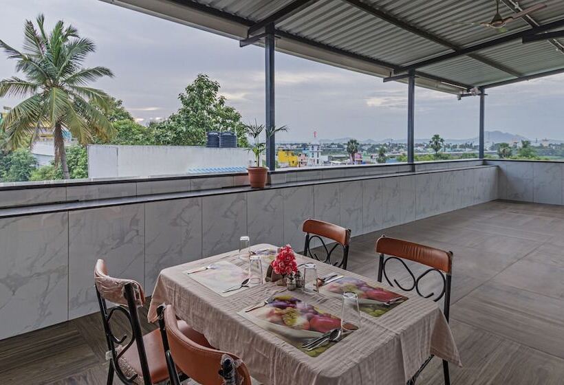 Itsy Hotels Pranav