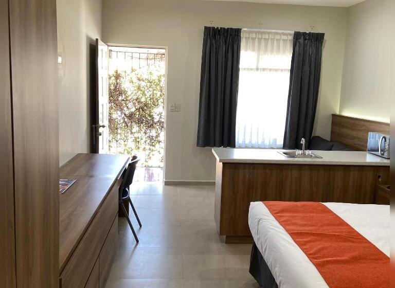 فندق Los Robles