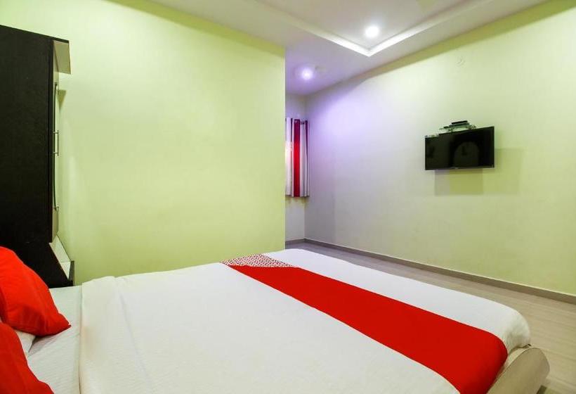 호텔 Oyo 70694  Green Park Resort