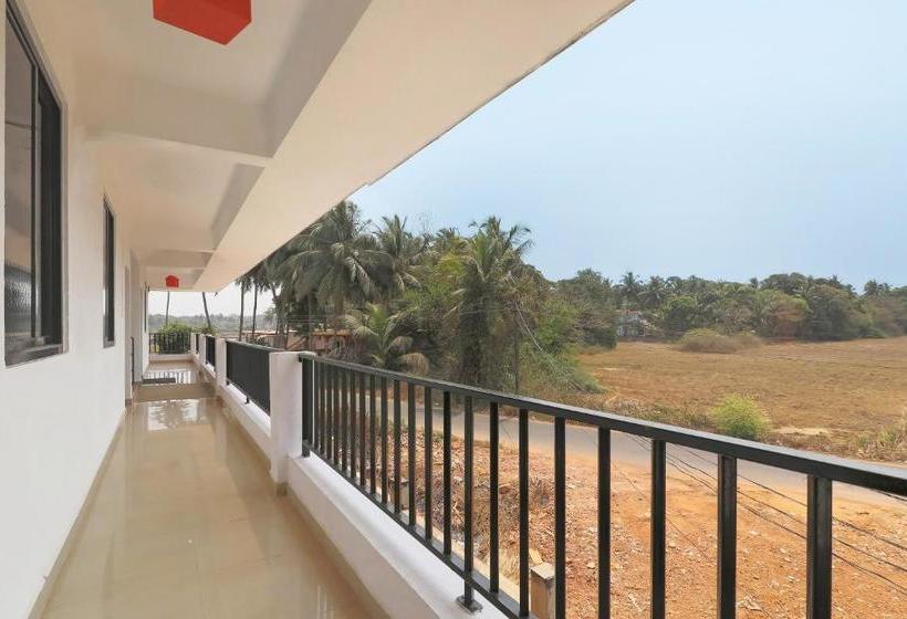 펜션 Oyo Home 81707 Elegant 1bhk Varca