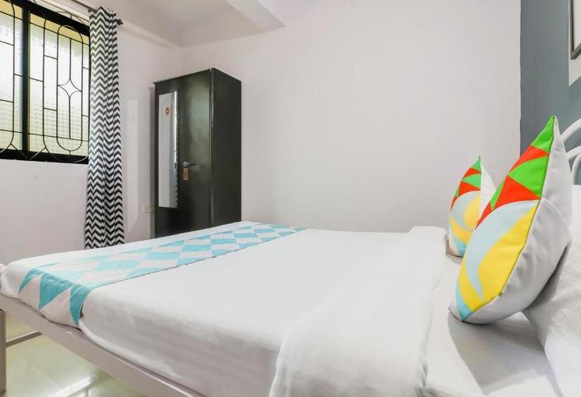 펜션 Oyo Home 81707 Elegant 1bhk Varca
