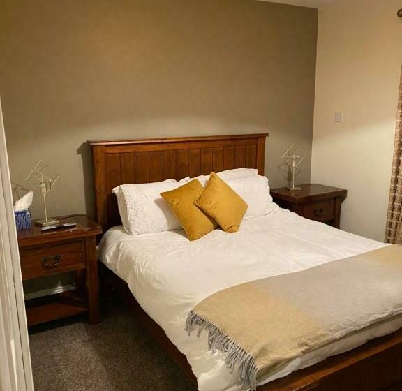 مبيت وإفطار The Strand Guest House