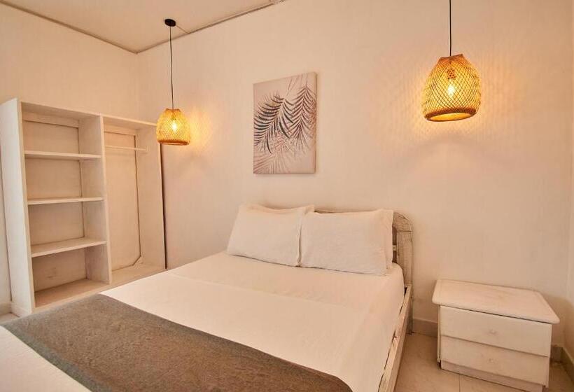 هتل Kpre Coveñas