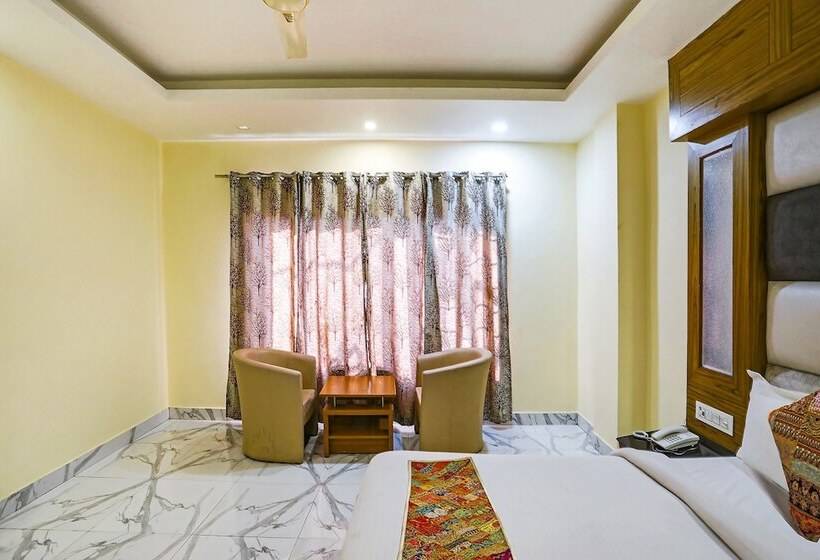 בית מלון כפרי Woods View