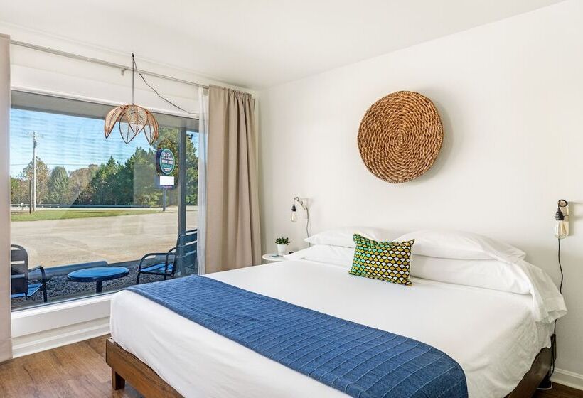 فندق على الطريق St. Clair Motor Lodge