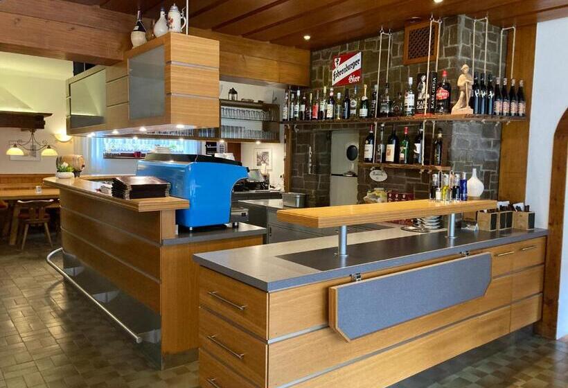بنسيون Gasthof Paluda   Pizzeria