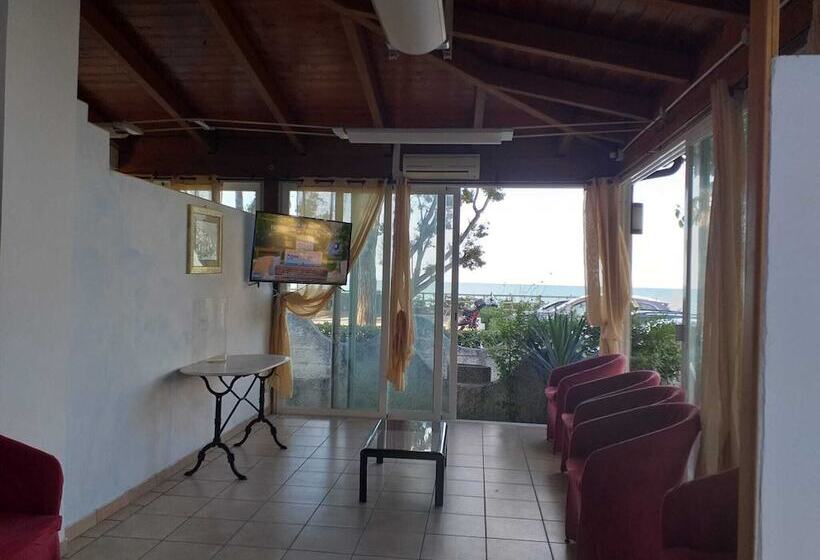 بنسيون Room In Bb   Quadruple Room For A Totally Relaxing Holiday