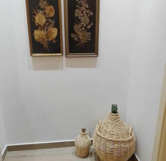 پانسیون Vogklis House