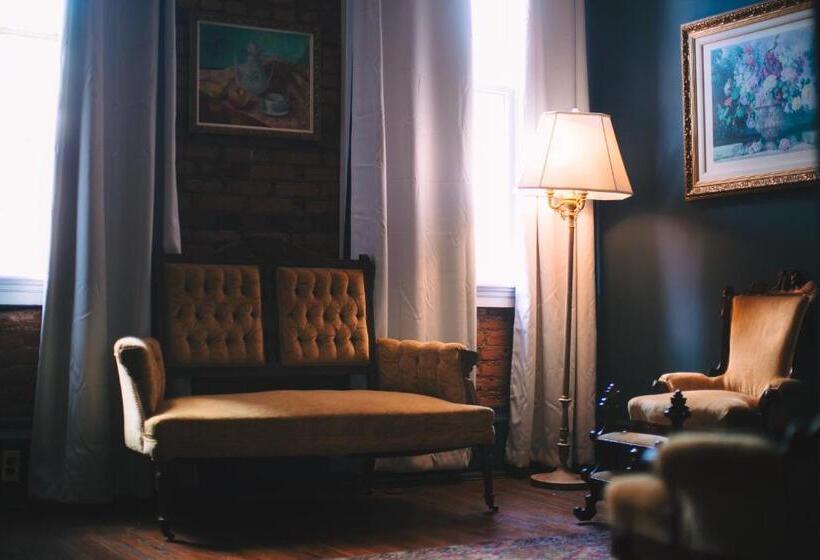 مبيت وإفطار The Grand